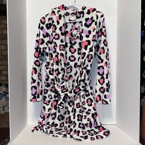Brand new AME girls robe size 14/16 cheetah pink and purple